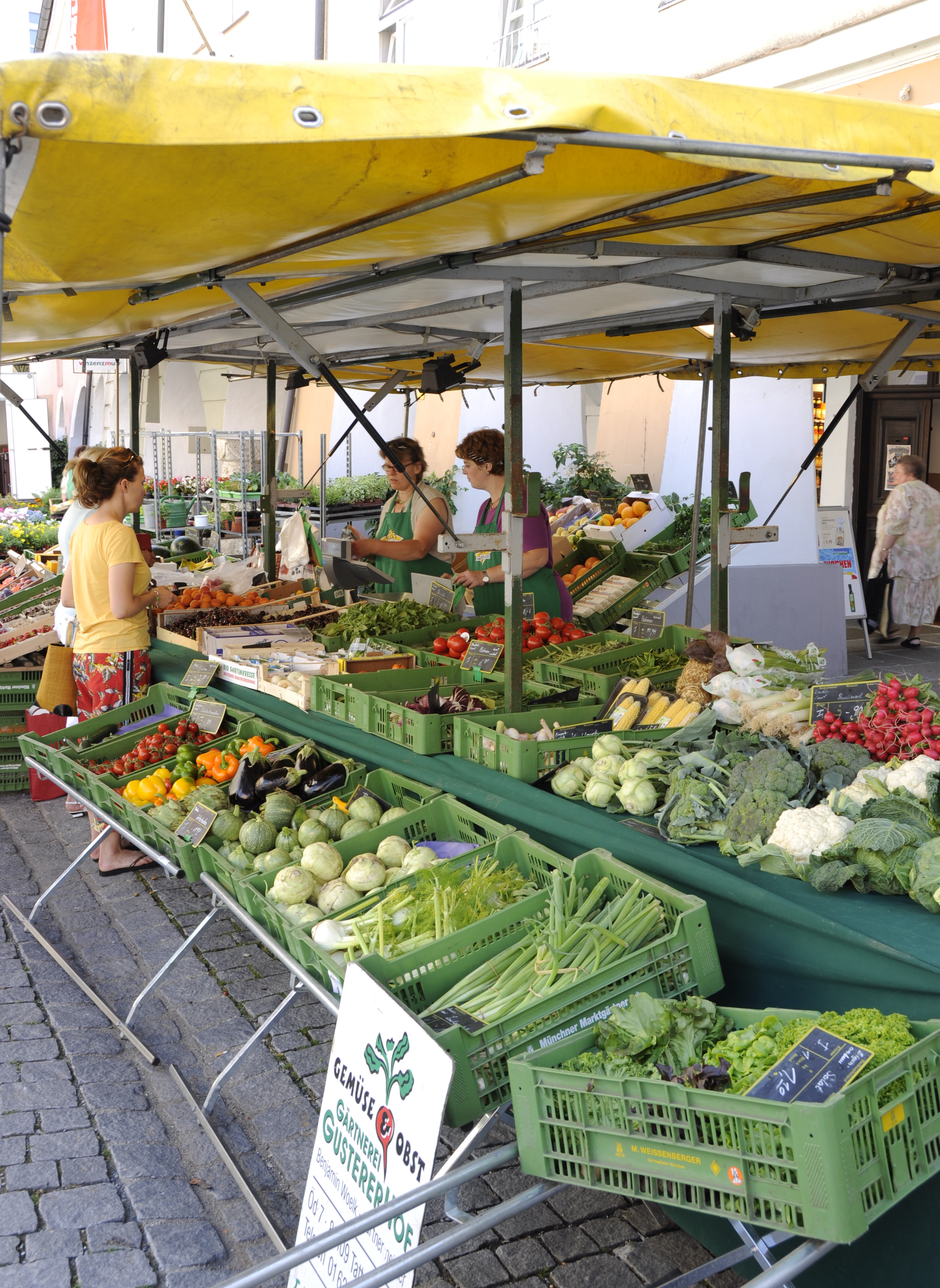 Grüner Markt am Ludwigsplatz