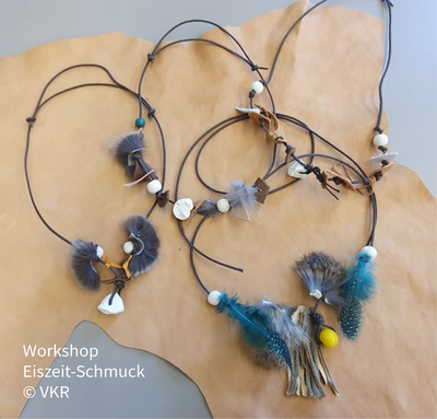 Familienworkshop "Eiszeit-Schmuck" - Eiszeit Austellung